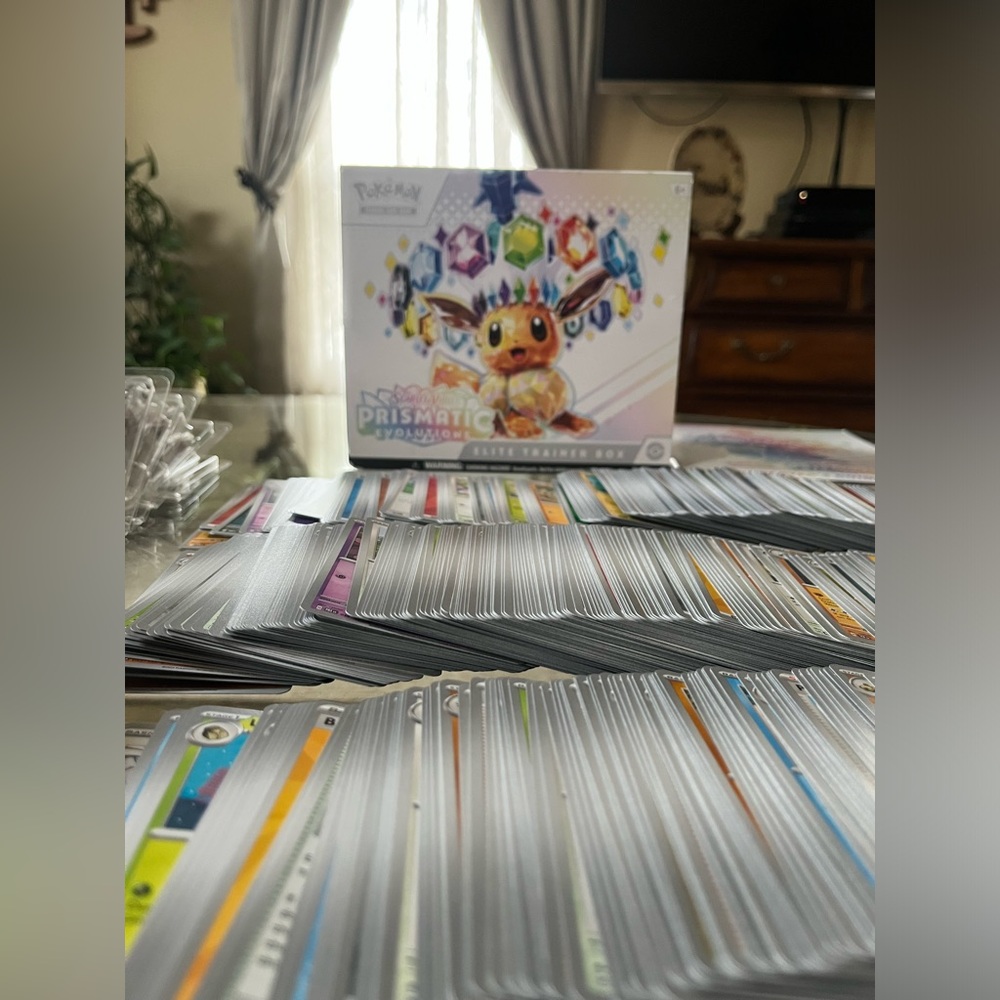 Pokémon Prismatic Evolutions